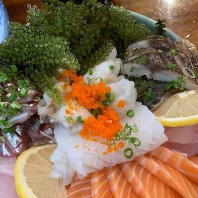 โอกามิซูซิ พรีเมี่ยมบุฟเฟ่ต์