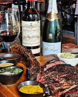 Cocotte Farm Roast & Winery