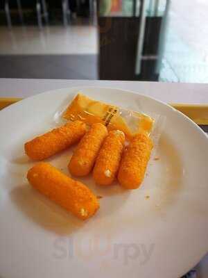 เอ แอนด์ ดับบลิว