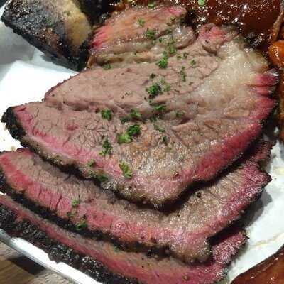 Daddy G’s Smoke & Brew