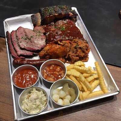 Daddy G’s Smoke & Brew