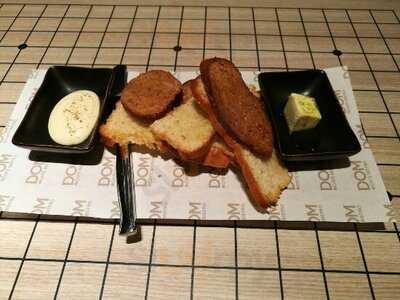 Dom Cafe & Bistro