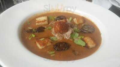 No. 18 Restaurant And Bar