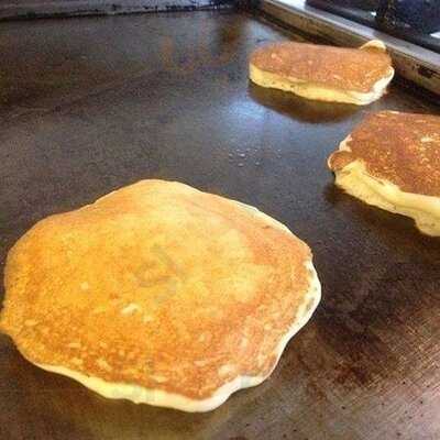 No. 18 Restaurant And Bar