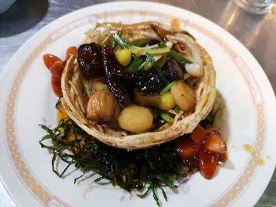 ปิ่นเกล้าหัวปลาหม้อไฟ