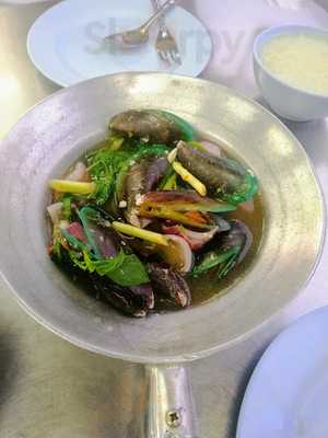 เจ๊เล็กซุปเปอร์ลูกทุ่ง