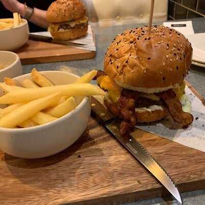 Papa's Kitchen Metro (siam Center)