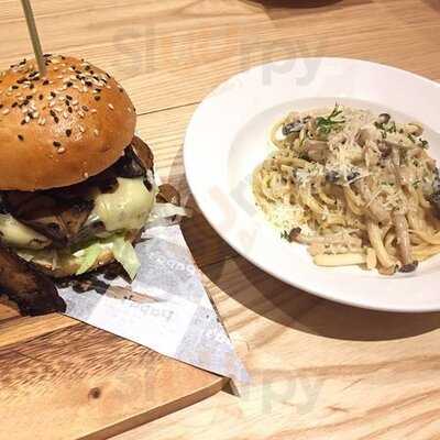 Papa's Kitchen Metro (siam Center)