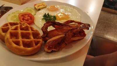 Doi Soi 12 Cafe And Restaurant