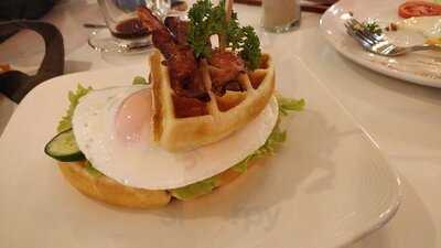 Doi Soi 12 Cafe And Restaurant