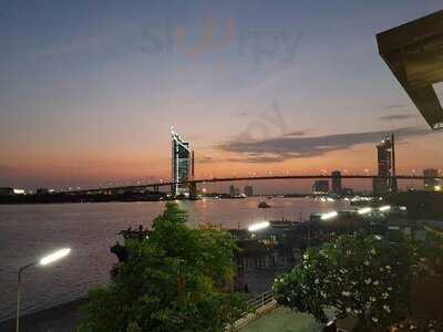 ภัตตาคาร ศาลาไทย