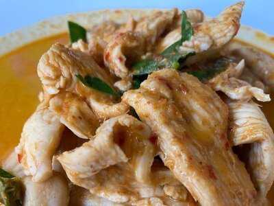 Pen Little Coffee & Restaurant