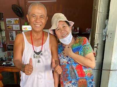 Pen Little Coffee & Restaurant