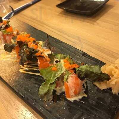 Sushi Den Siam Square