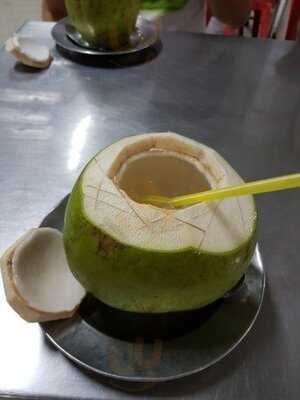 เย็นตาโฟแหลมฟ้าผ่า