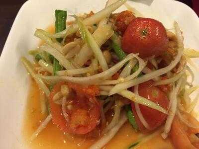 ส้มตำ ยำซ่า