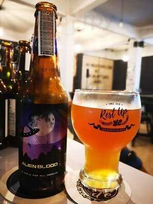 Rest Up Bar & Restaurant