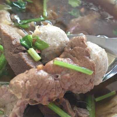 ก๋วยเตี๋ยวเนื้อวัวไร้เทียมทาน