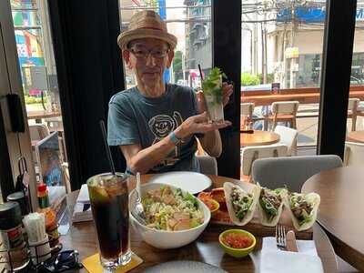 Cali-mex Bar & Grill - Soi 11 (sukhumvit)