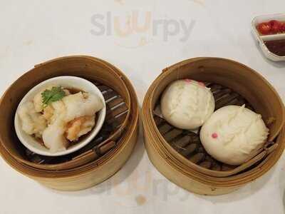 ห้องอาหารจีน เดอะโกลด์เด้นพาเลซ