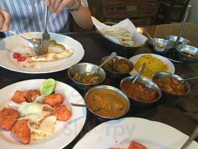 ร้านอาหาร หิมาลัยชาช่า