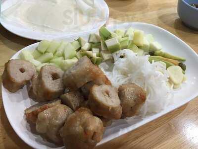 แหนมเนืองคุณอ้อ