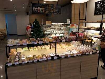 กาโตว์ เฮ้าส์ สาขา แฟชั่น ไอส์แลนด์