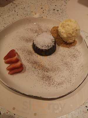 เฮ้าท์ ออฟ อีเดน