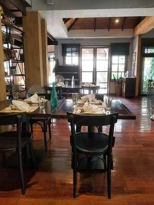 Crepes & Co. - Thonglor Soi 9