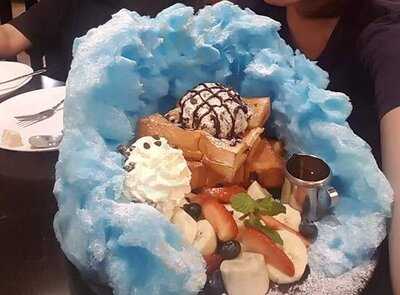 Sugartales Cafe & Bistro