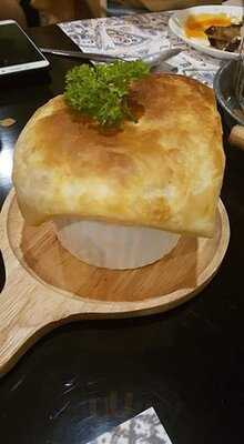 Sugartales Cafe & Bistro