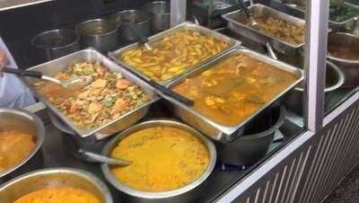 ร้านอาหาร รวมใต้