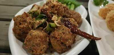 ร้านอาหาร เลคเฮ้าส์