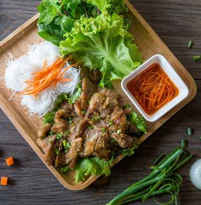 ร้านอิ่มเอิบ แหนมเนือง