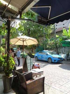 Siri Suvan At Rambuttri