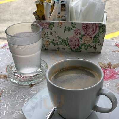 วินเทจ โรแมนซ์ คาเฟ่ แอนด์ แกลเลอรี่