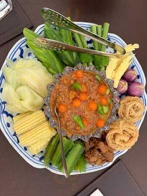 สุภัทรา ริเวอร์ เฮ้าส์