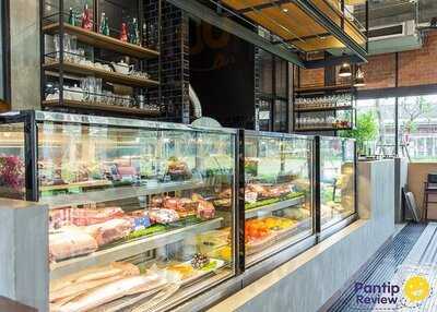 Orca Baker & Butcher