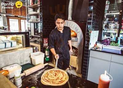 Orca Baker & Butcher