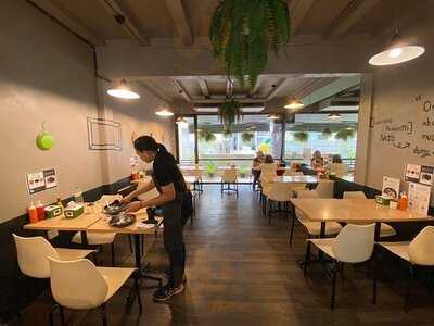 ร้านต้นโอ๊ก