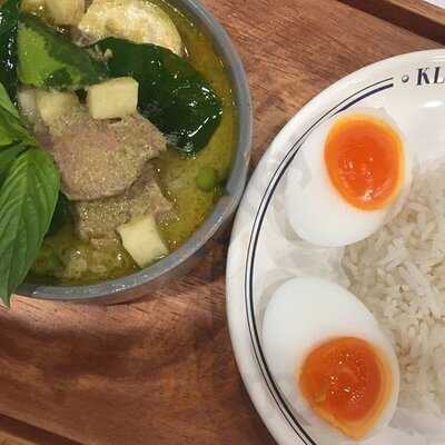 It's Happened To Be A Closet - Siam Square