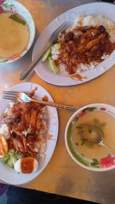 Kuay Teow Khae -street Noodle Soup