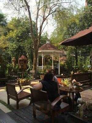 สวีทส์คาเฟ่