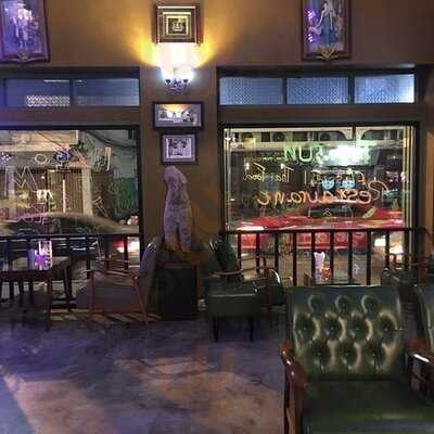 The Sun Cafe & Bistro