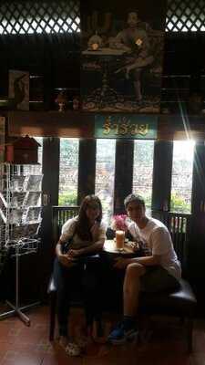 ร่ำรวย ร้านกาแฟ