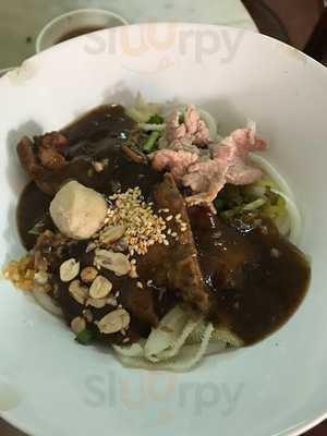 มุ่ยอาขนมจีนไหหลำ