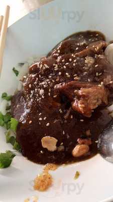 มุ่ยอาขนมจีนไหหลำ