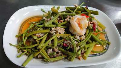 หัวปลาช่องนนทรี