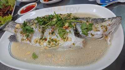 หัวปลาช่องนนทรี