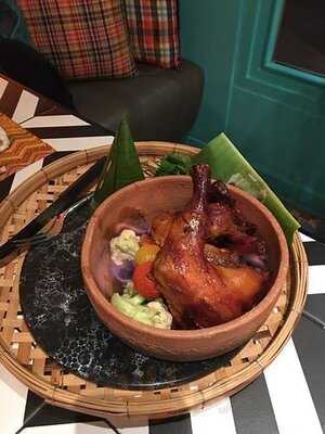 Cafe Chilli Issan Rustic